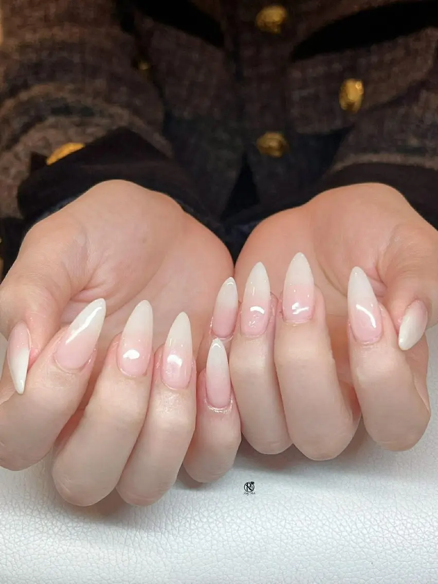 ネイル チークネイル ドット フレンチネイル グラデーション ハート ハンドネイル Ruby Nail 霞ヶ関店のネイルデザイン