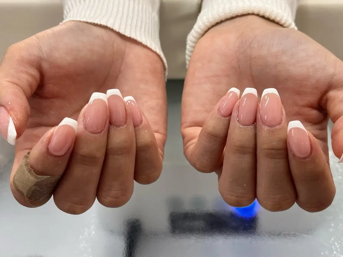 ネイル フレンチネイル H. MAKIのネイルデザイン