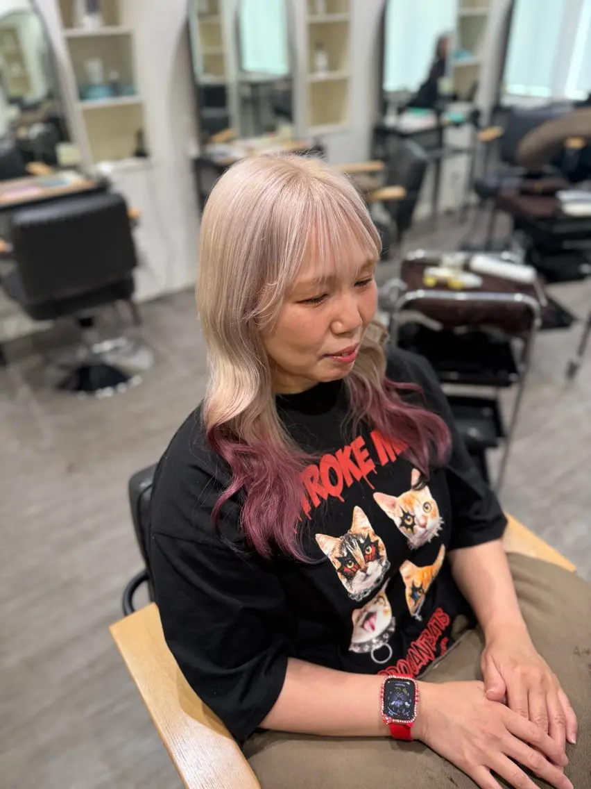 ロング カラー ベージュカラー ピンクカラー ホワイトベージュ ヘアカラー トリートメント 艶髪レイヤー上田 紗也🇰🇷💗のヘアスタイル