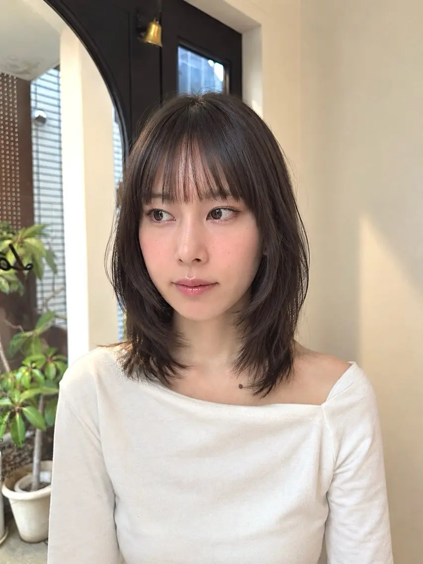 セミロング カラー カット ヘアカラー トリートメント ヤスマルユイカ 髪質改善/透明カラーのヘアスタイル