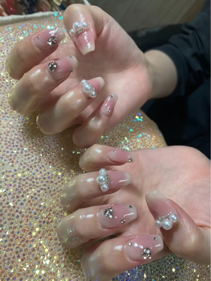 ネイル ハンドネイル ハンドケア 安藤 Charlotteのネイルデザイン