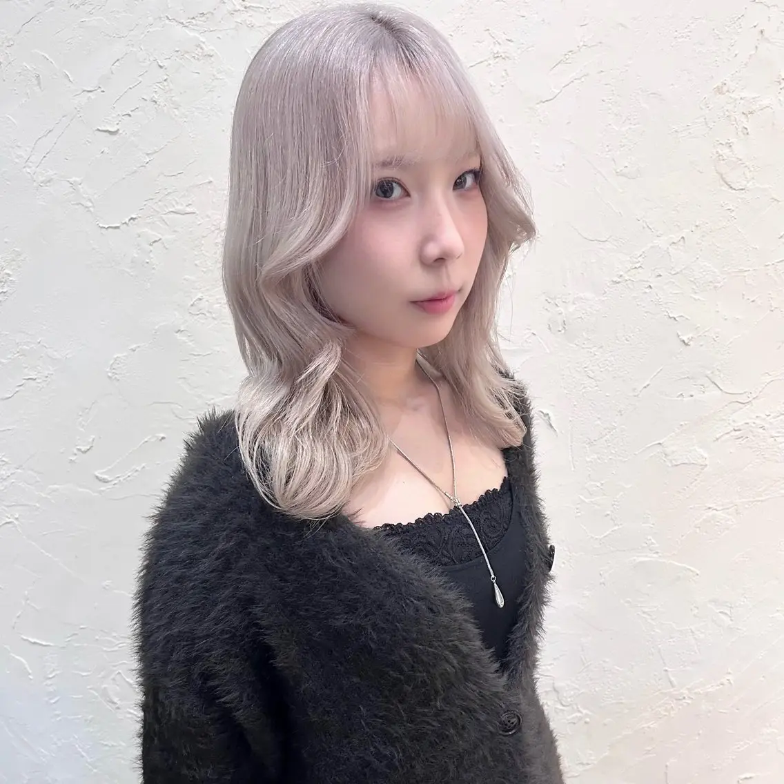セミロング カラー 井手 孔介のヘアスタイル