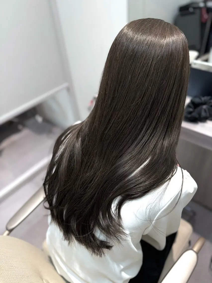 ロング カット ヘアカラー トリートメント 渡邉 美咲のヘアスタイル