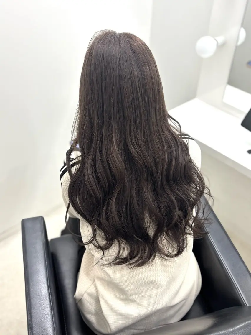 ロング カラー カット ヘアカラー トリートメント 冨木 雄斗のヘアスタイル