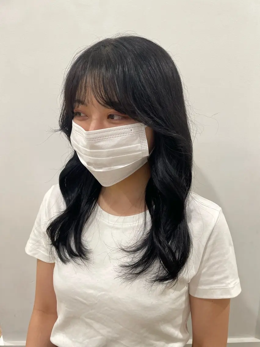 セミロング カラー 顔まわりレイヤー レイヤーカット clan .のヘアスタイル