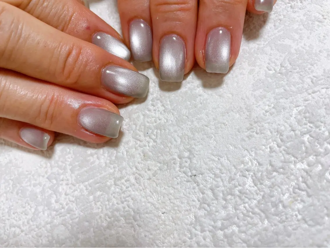 ネイル ジェルネイル キラキラネイル マグネットネイル メンズネイル パラジェル kiki nail たまプラーザのネイルデザイン