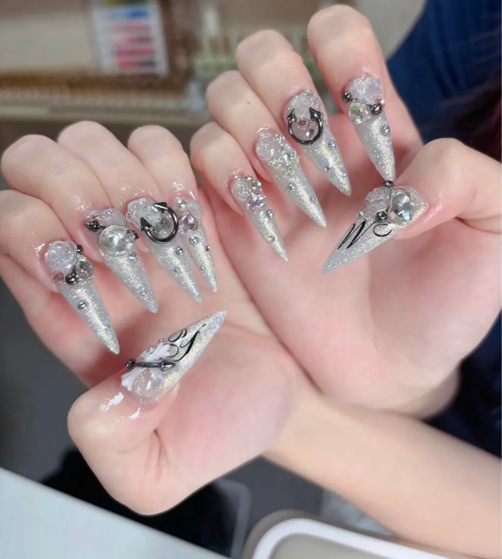 ネイル ハンドネイル Swan Nail Salonのネイルデザイン