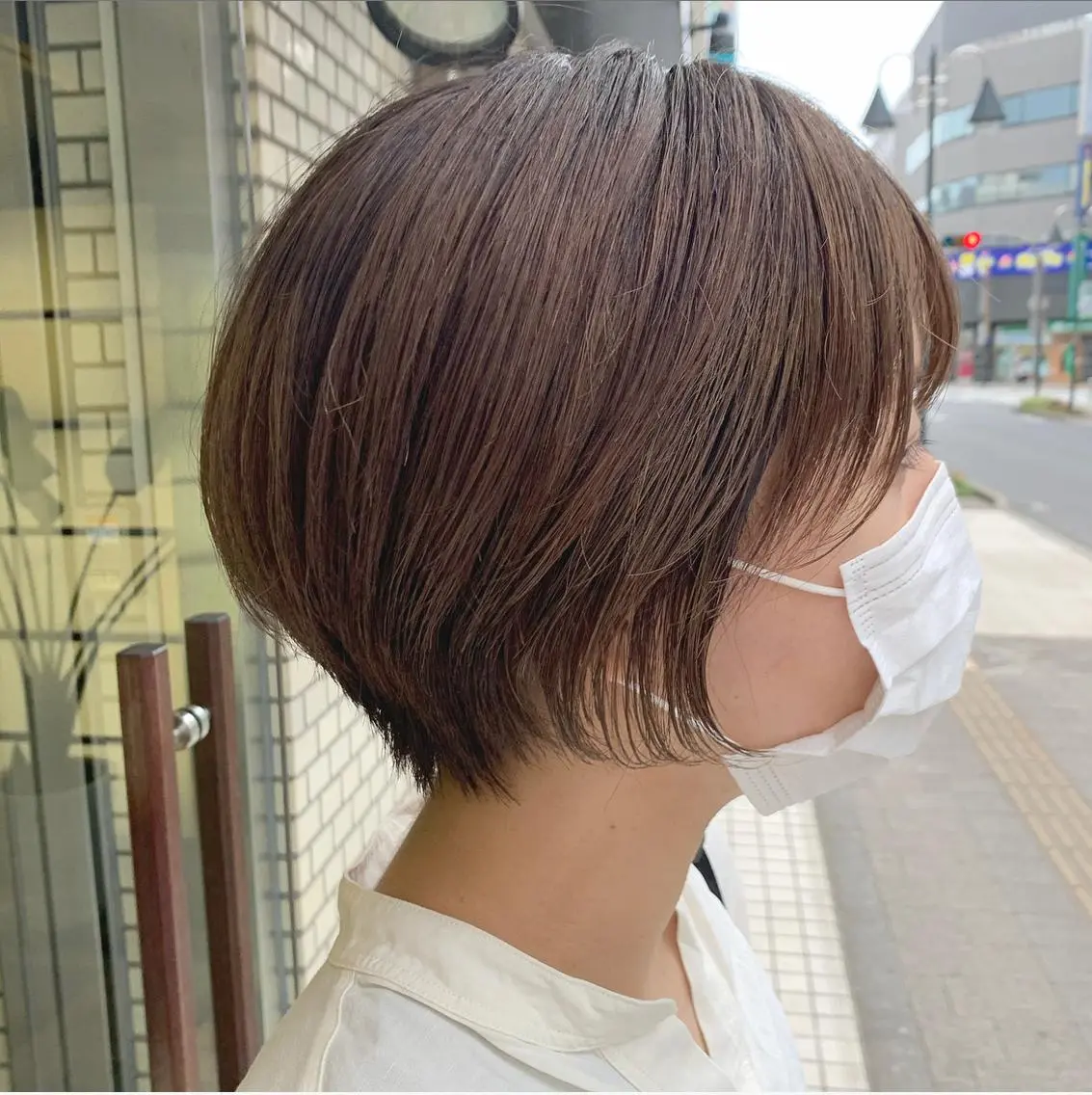 ショート カラー バレイヤージュ ハイライトカラー ハイライト レイヤーカット ショートヘア カット ヘアカラー circus by KENJE 町田店のヘアスタイル