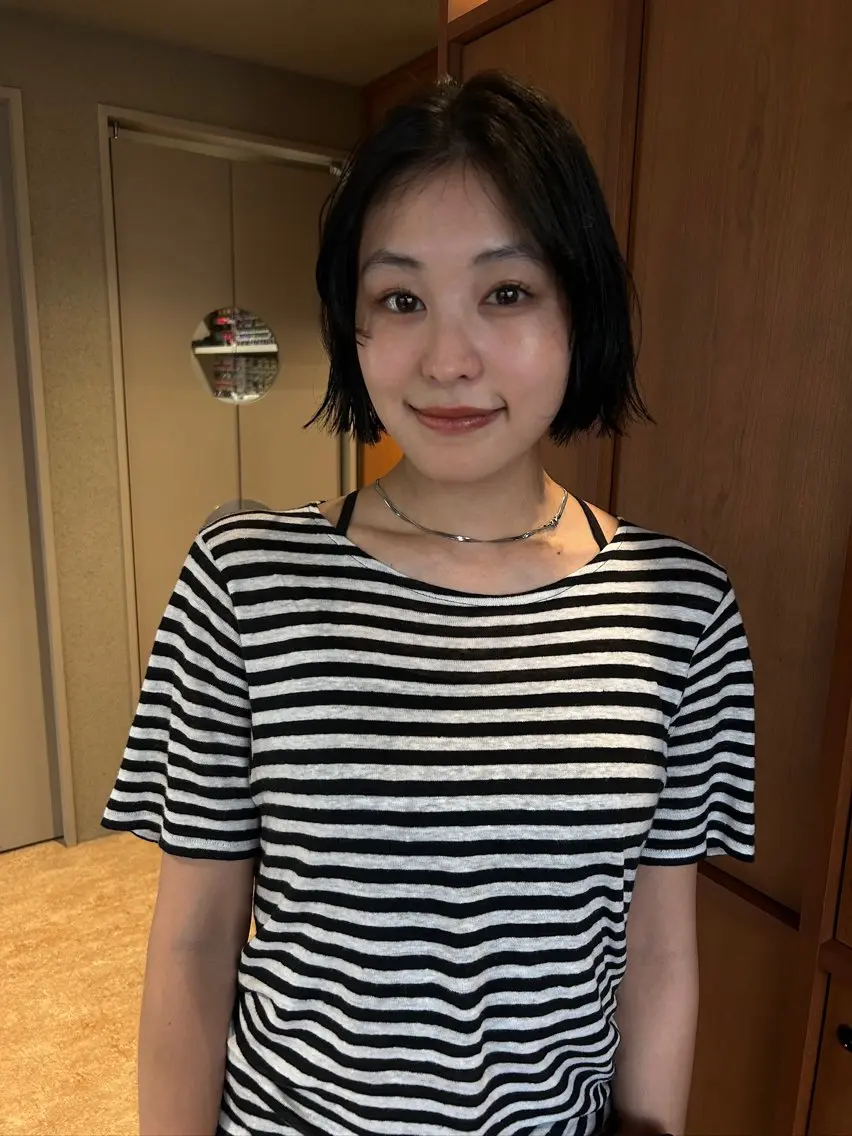 ミディアム カラー niina suzukiのヘアスタイル