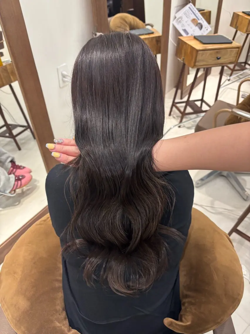 ロング カラー ブラウンカラー トリートメント ヘアカラー トリートメント 暖色カラー 韓国系 🇰🇷はるか🩷のヘアスタイル