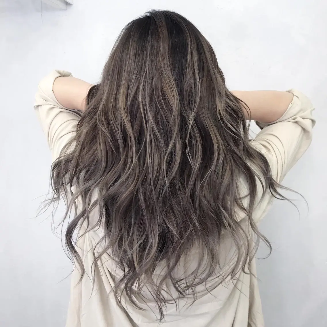 カラー LUSTRE クロサワのヘアスタイル