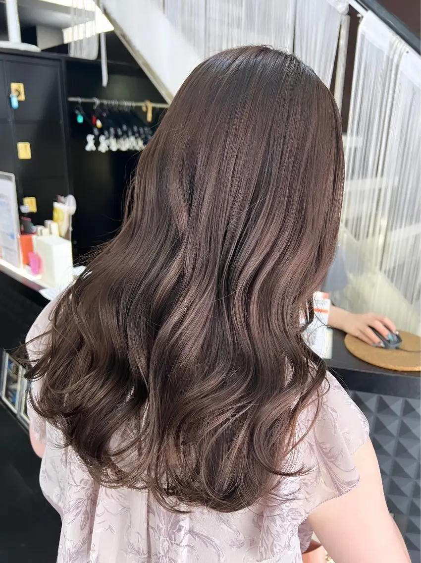 ロング カラー ベージュカラー ブラウンカラー ショコラグレージュ チョコレートブラウン ココアベージュ カット ヘアカラー トリートメント 艶髪 ♡Tomiyaのヘアスタイル