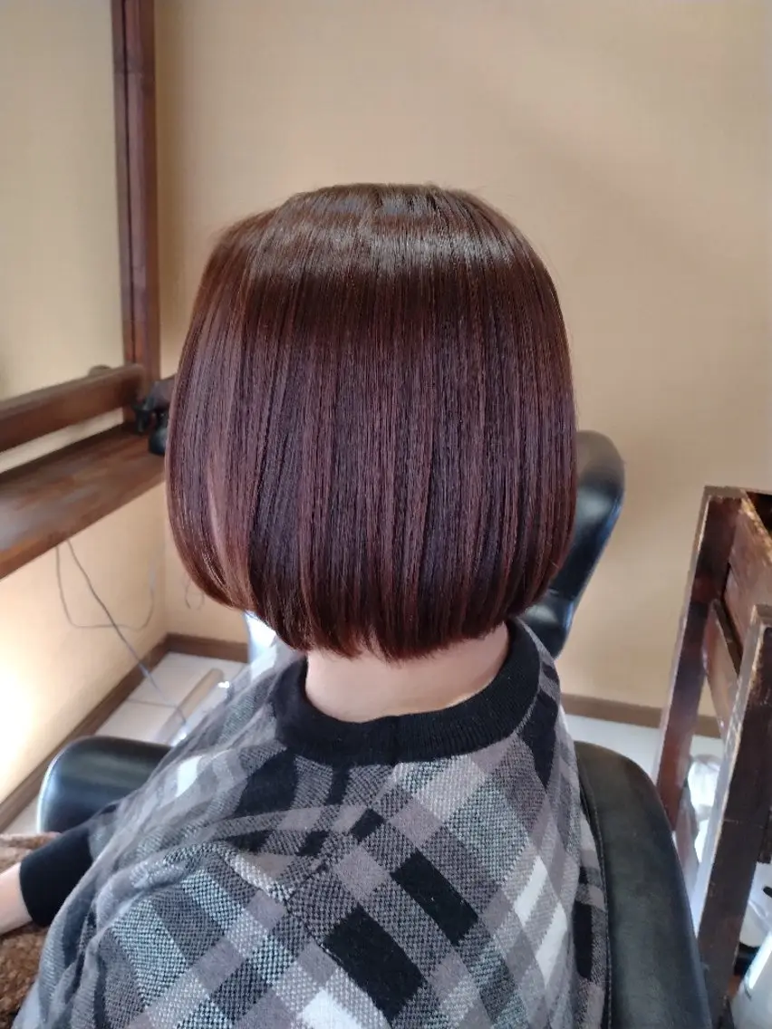 ミディアム カラー 青山 早智子のヘアスタイル