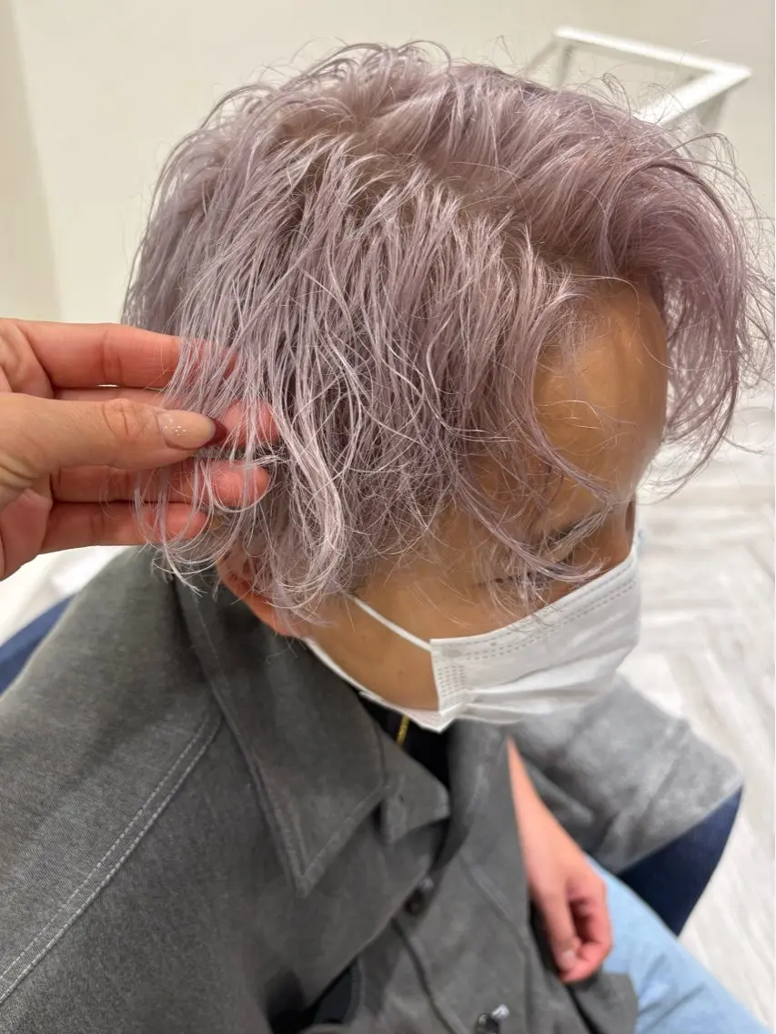 カラー メンズ ヘアカラー トリートメント 🫧うる艶ハイトーン 🫧💘サヤ💘のヘアスタイル