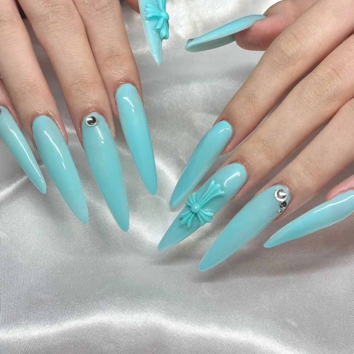 ネイル ロングネイル ハンドネイル Nail ヌシん家 AKANEのネイルデザイン