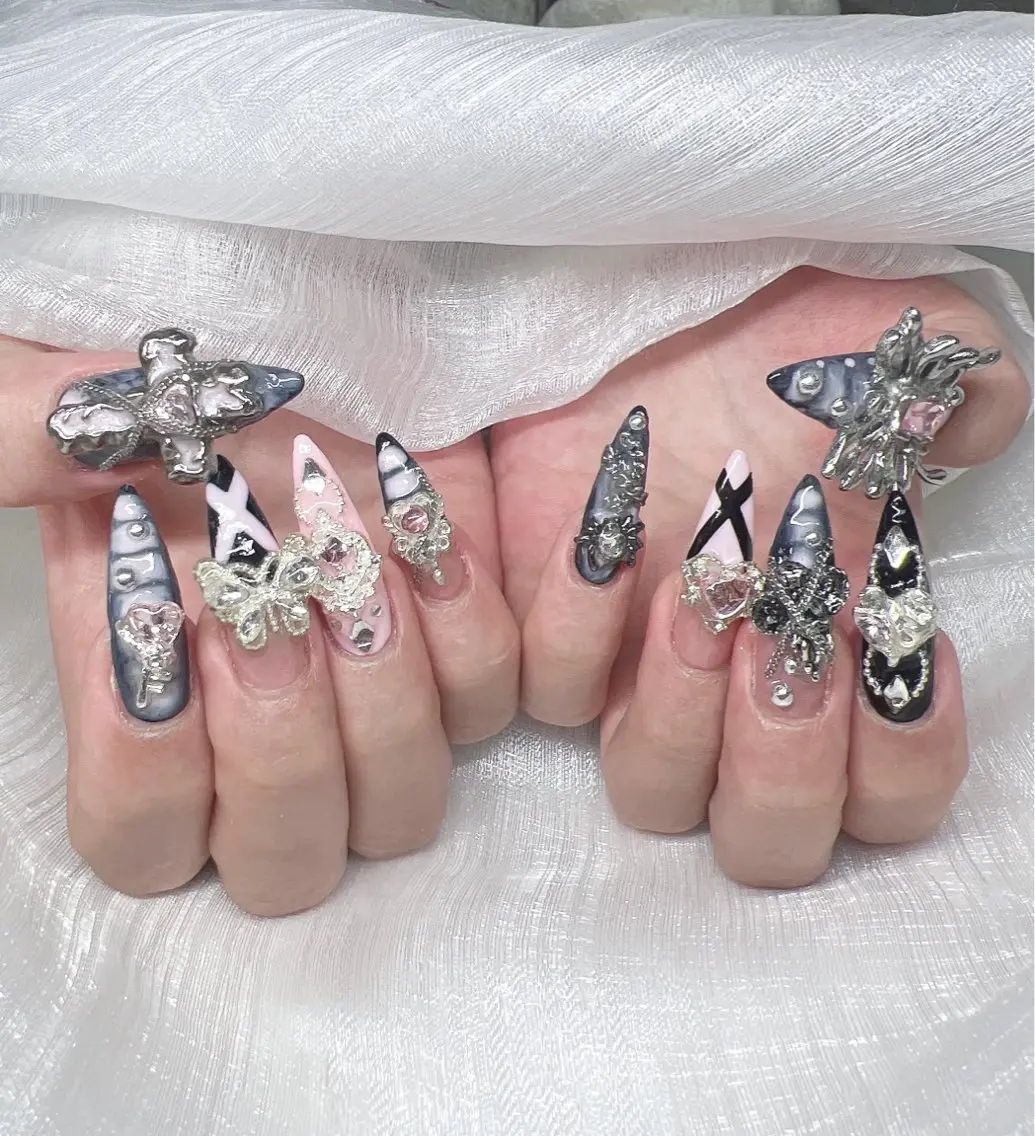 ネイル ハンドネイル Lee Nails チップ長さだし専門店のネイルデザイン