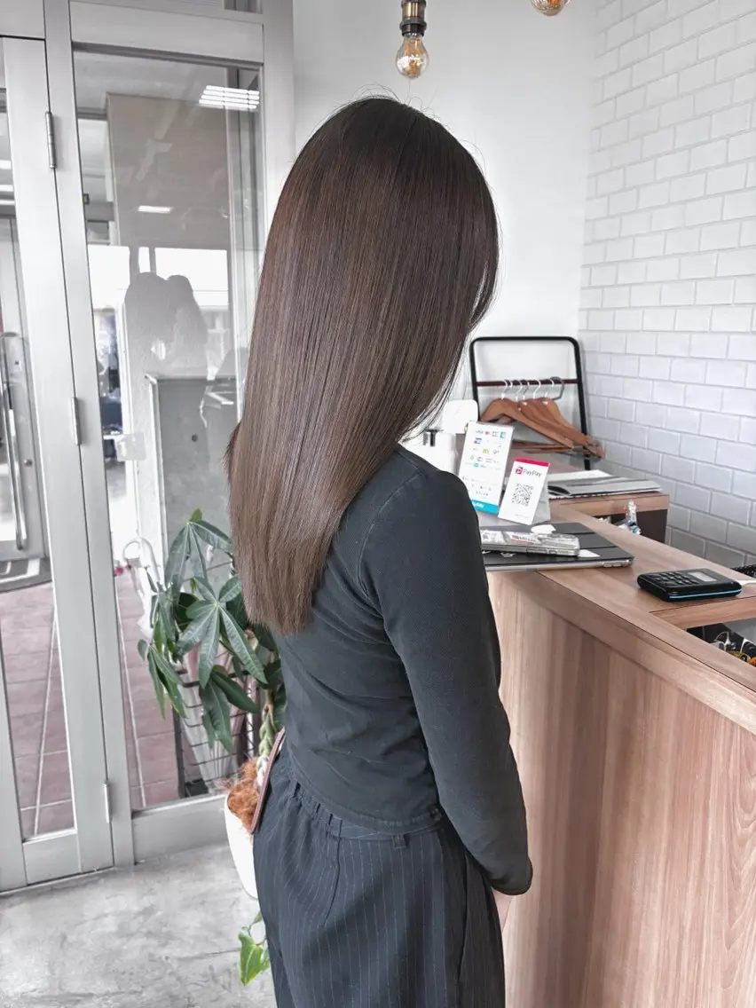 ミディアム カラー ヘアカラー 髪質改善が得意✨ 榎本亜衣のヘアスタイル