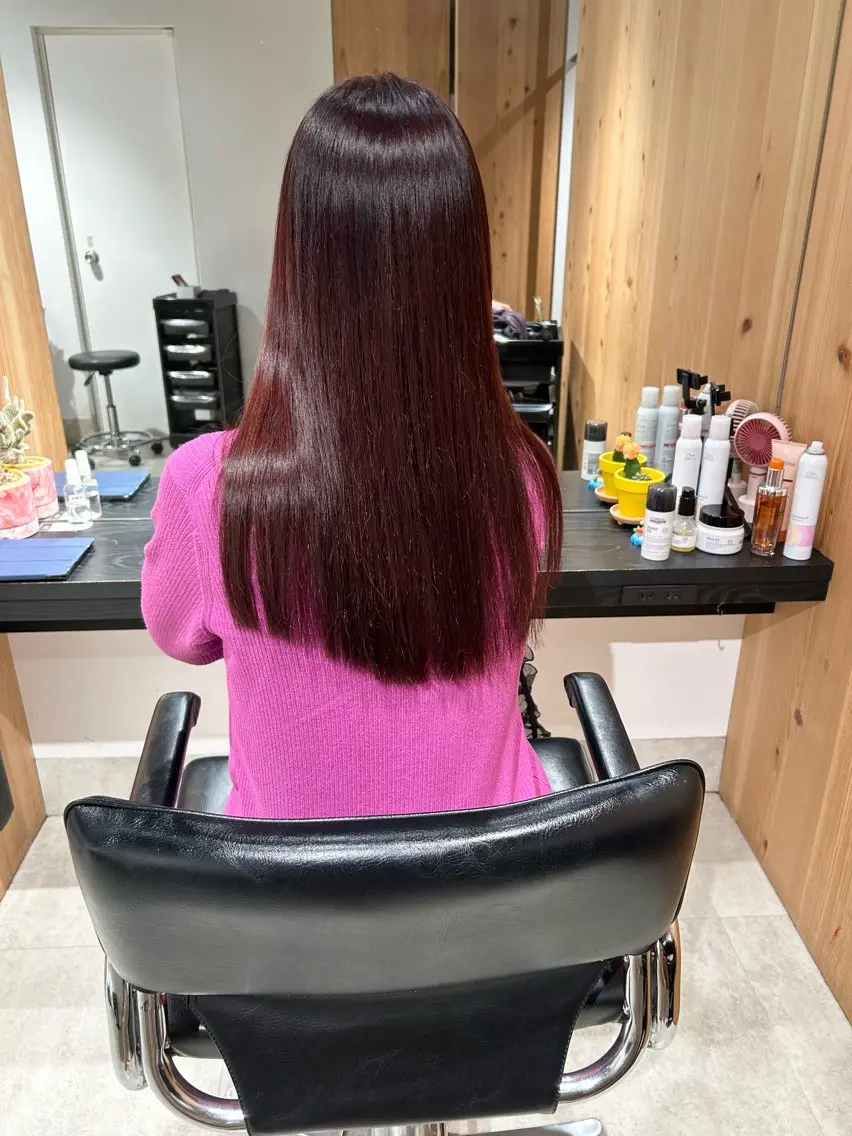 ロング カラー ボルドーカラー ロング カット ヘアカラー 縮毛矯正 トリートメント ヘッドスパ ヘアセット スキバサミを使わない カット🌼唯🌼のヘアスタイル