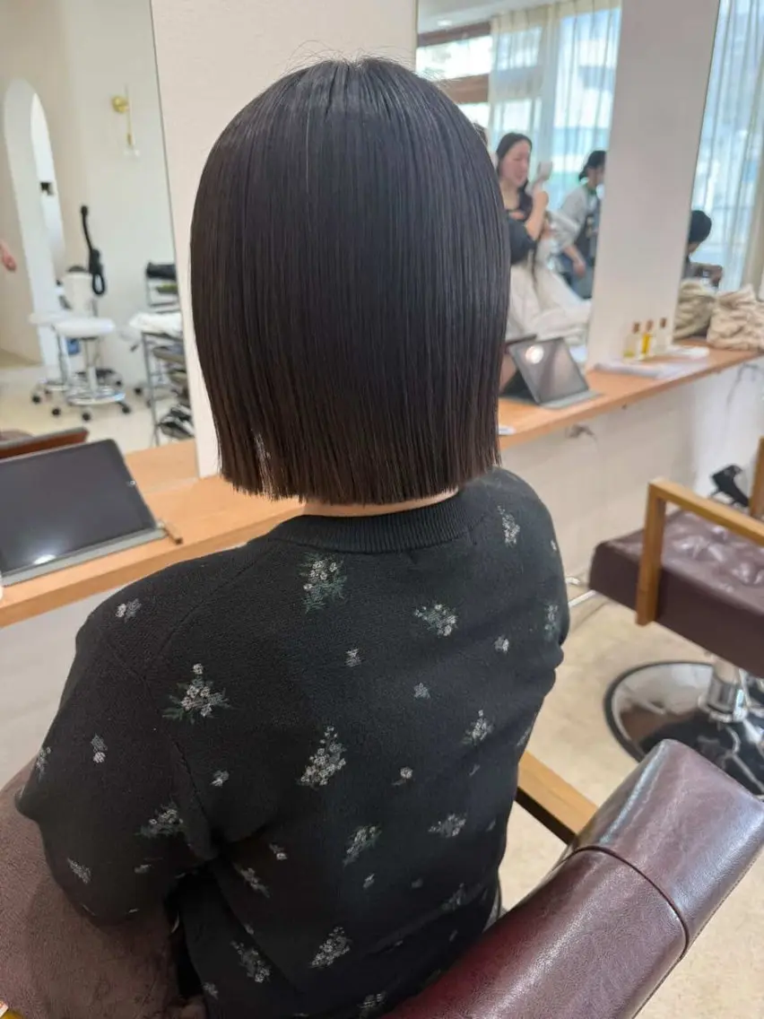 ミディアム カット トリートメント 鈴木 梨瑚のヘアスタイル