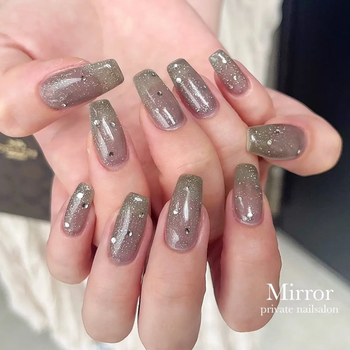 ネイル nailsalon Mirrorのネイルデザイン