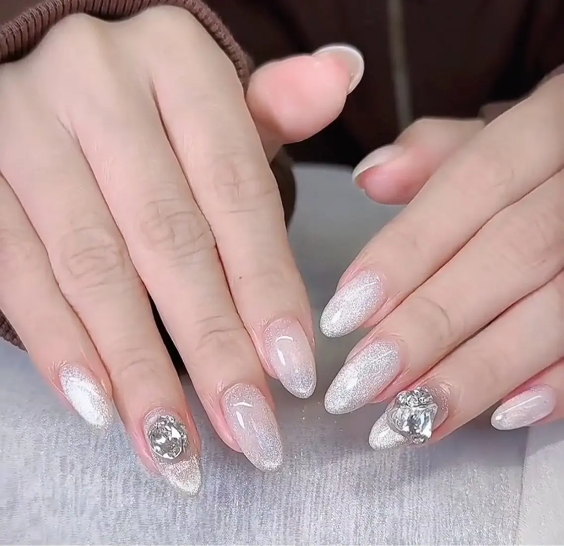 ミディアム AMI Nailsalonのネイルデザイン