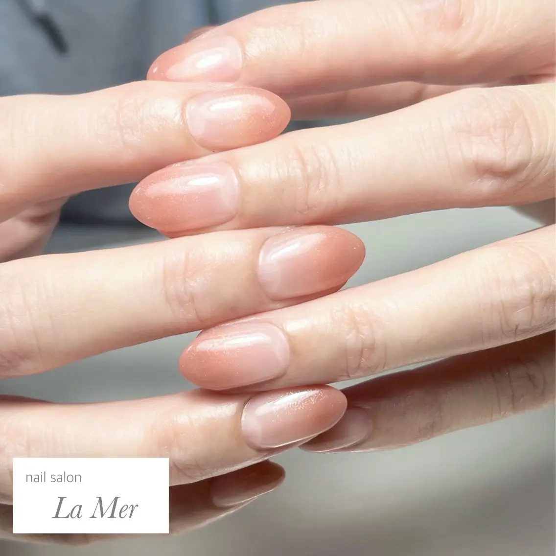 ネイル ブラウン グラデーション ラメ(グリッター) ラメグラデーション オフィスネイル ハンドネイル nailsalon La Merのネイルデザイン