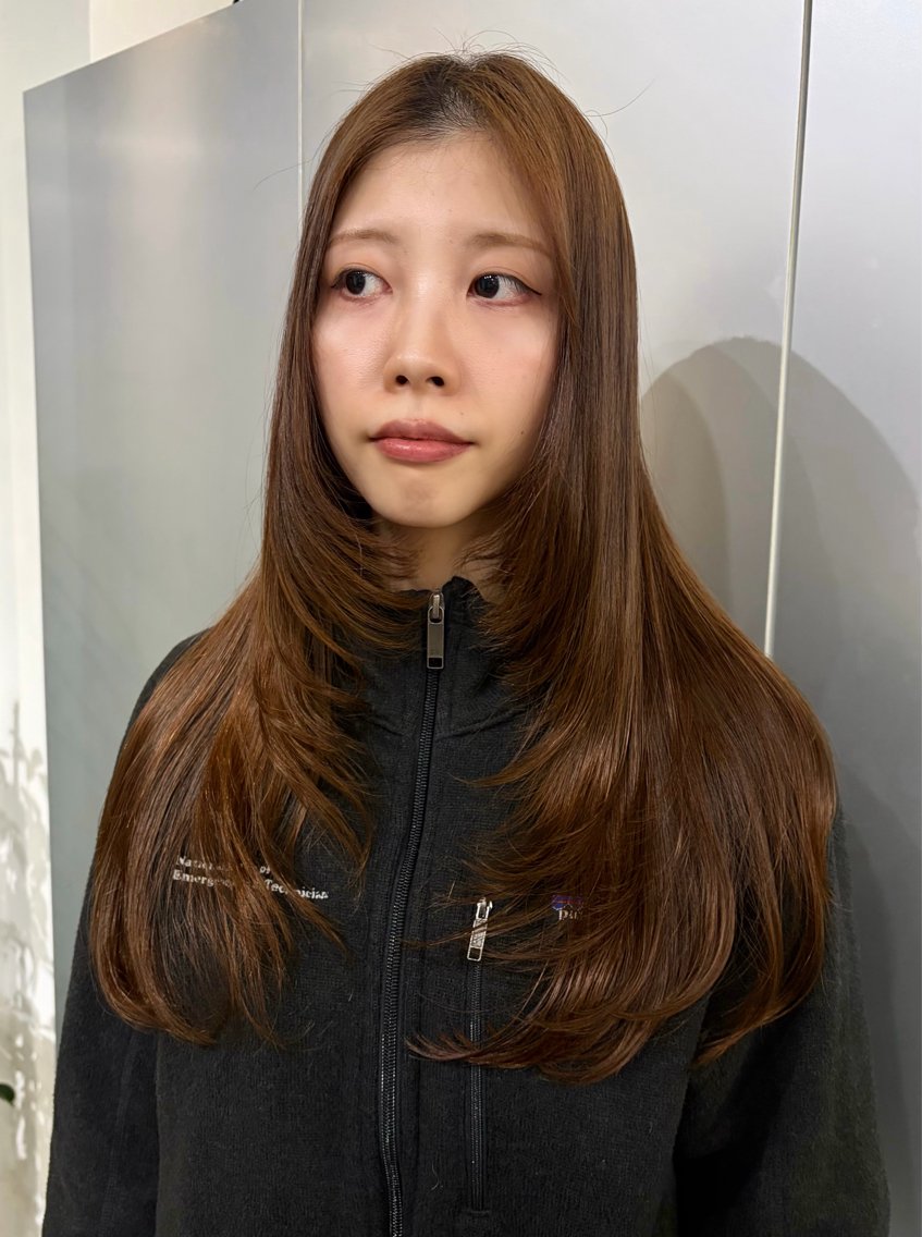 ロング レイヤーカット 泉澤 風花のヘアスタイル