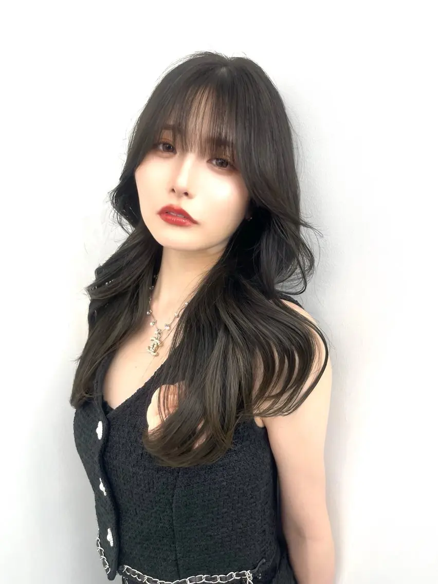 ロング カラー ショコラグレージュ 透明感カラー グレージュ ハイレイヤー 髪質改善 カット ヘアカラー トリートメント ヘアセット 透明感カラー✨🩵 韓国ヘアkanatoのヘアスタイル