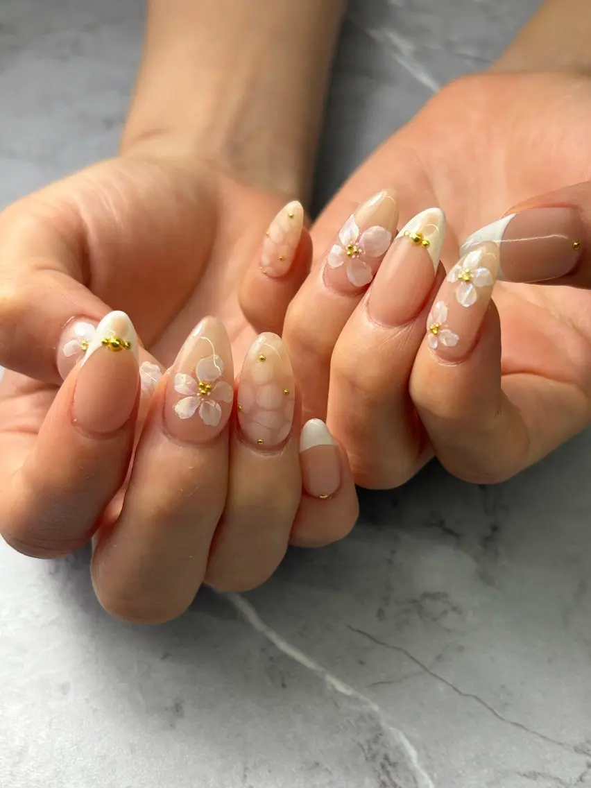ネイル 【UNE.】 長さだしフィルインのネイルデザイン