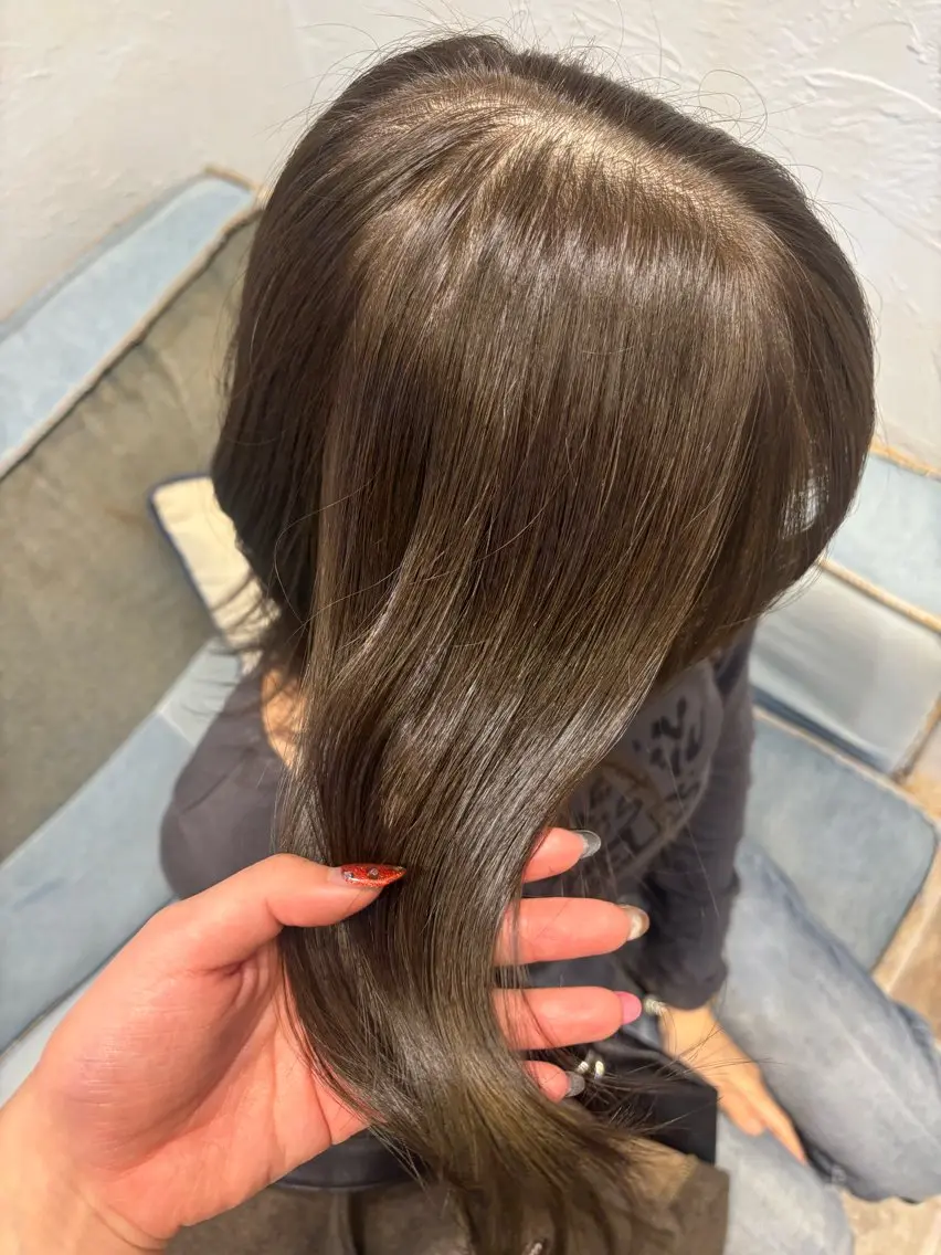 ミディアム カラー ベージュカラー 透明感カラー オリーブベージュ ヘアカラー Agu.hair_ ミナミのヘアスタイル