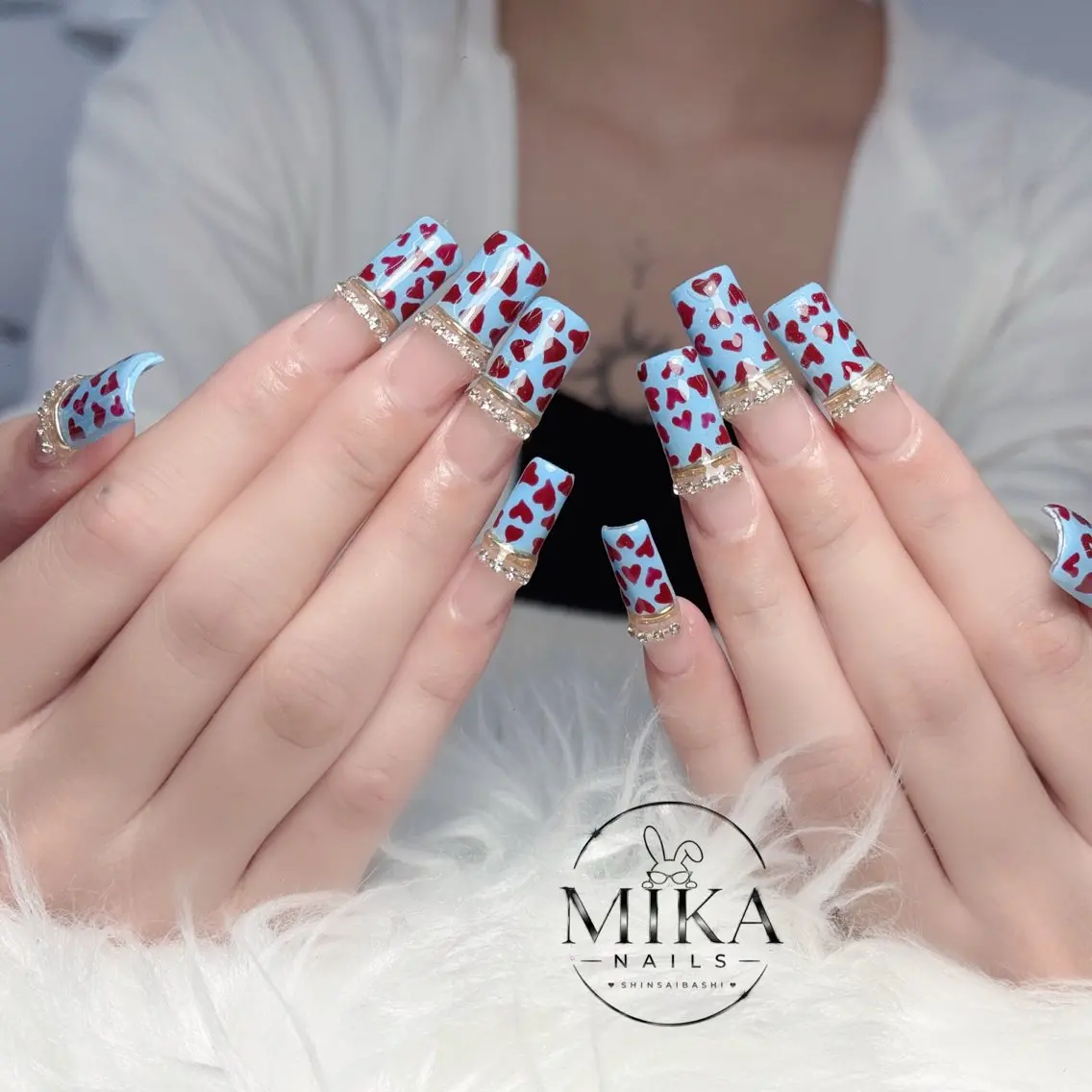 ネイル ガーリー キラキラネイル 韓国ネイル ロングネイル シンプルネイル ハンドネイル Genie Mika Nailsのネイルデザイン