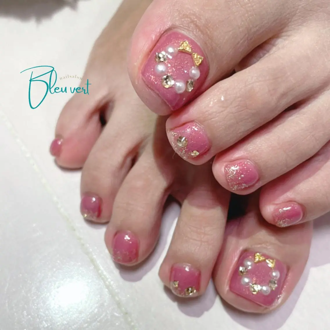 ネイル フットネイル 冬ネイル クリスマス Nailsalon Bleu vertのネイルデザイン