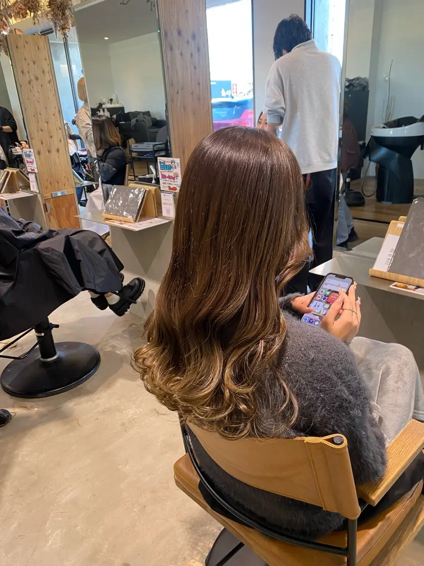 ロング カラー カット ヘアカラー tote. 成瀬晃のヘアスタイル