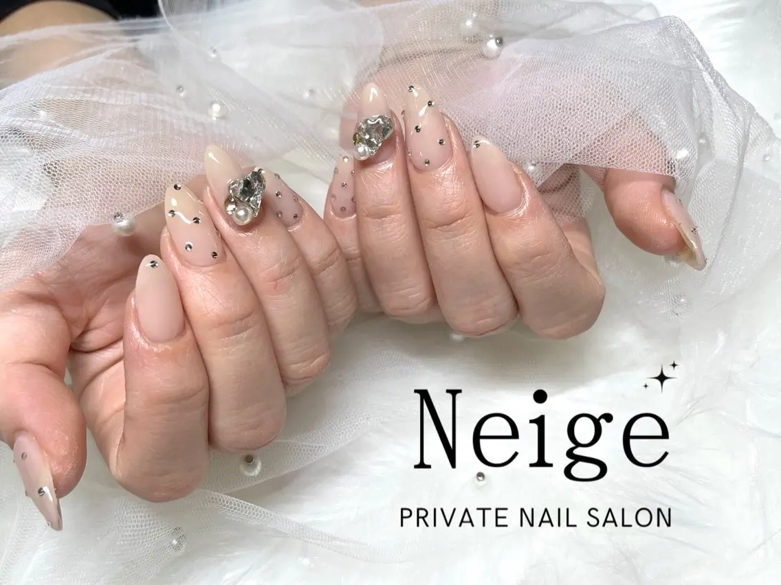 ネイル ハンドネイル Neige‪𓂃ai ＊梅津 / 松尾のネイルデザイン