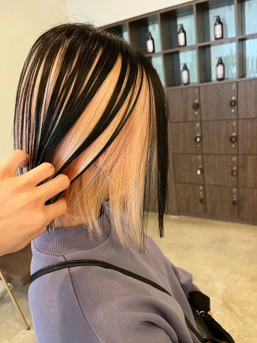 ミディアム 艶カラー⏳ブリーチ Natsukiのヘアスタイル