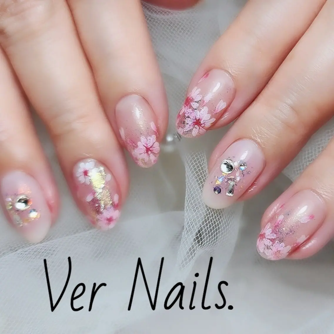 ネイル フラワーネイル 春ネイル ハンドネイル Ver Nails.のその他イメージ