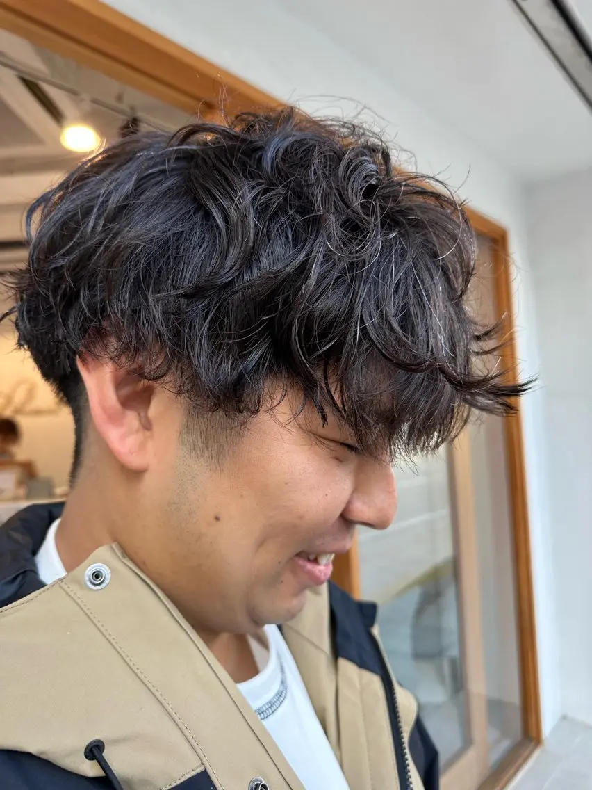 ショート パーマ メンズ マッシュ メンズパーマ スパイラルパーマ カット パーマ トリートメント 特殊カラー特化 ✂️SHIAN フジのヘアスタイル