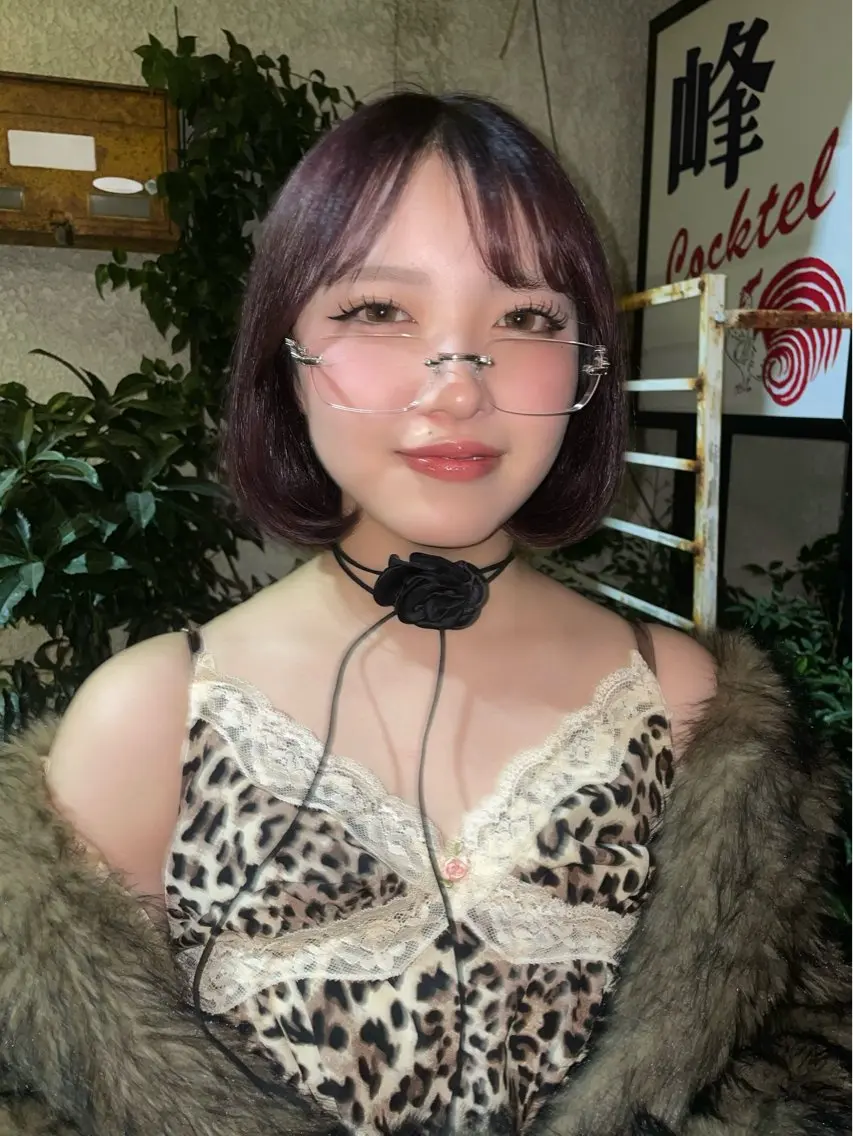 ミディアム カラー カシス パープルカラー ヘアカラー トリートメント  ︎︎ 寧音のヘアスタイル