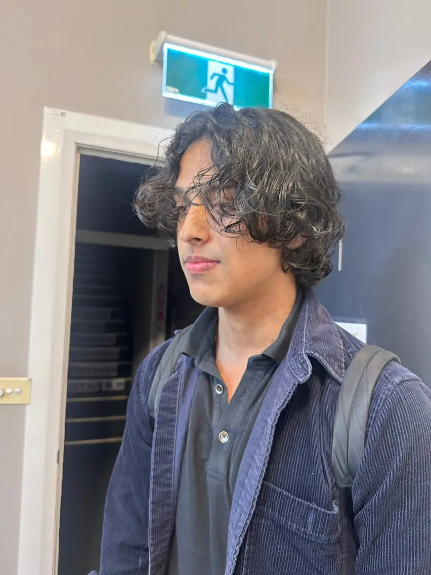 ミディアム メンズ メンズウルフカット くせ毛 ウルフカット Mens cut Hannaのヘアスタイル