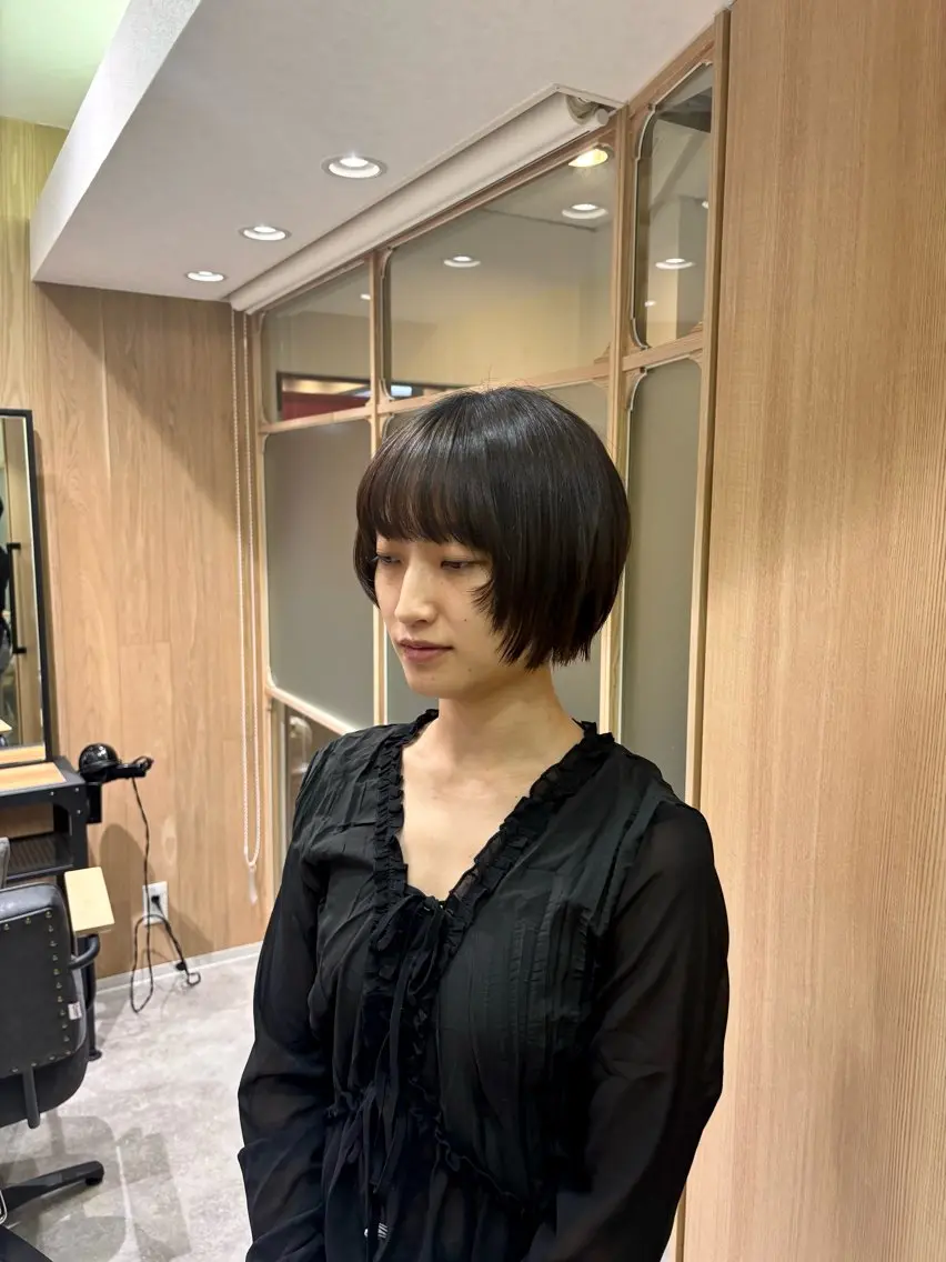 ショート ボブレイヤー ボブ レイヤーカット Ships HANAのヘアスタイル