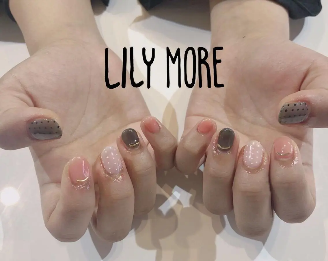 ネイル ドット Lily closetのネイルデザイン