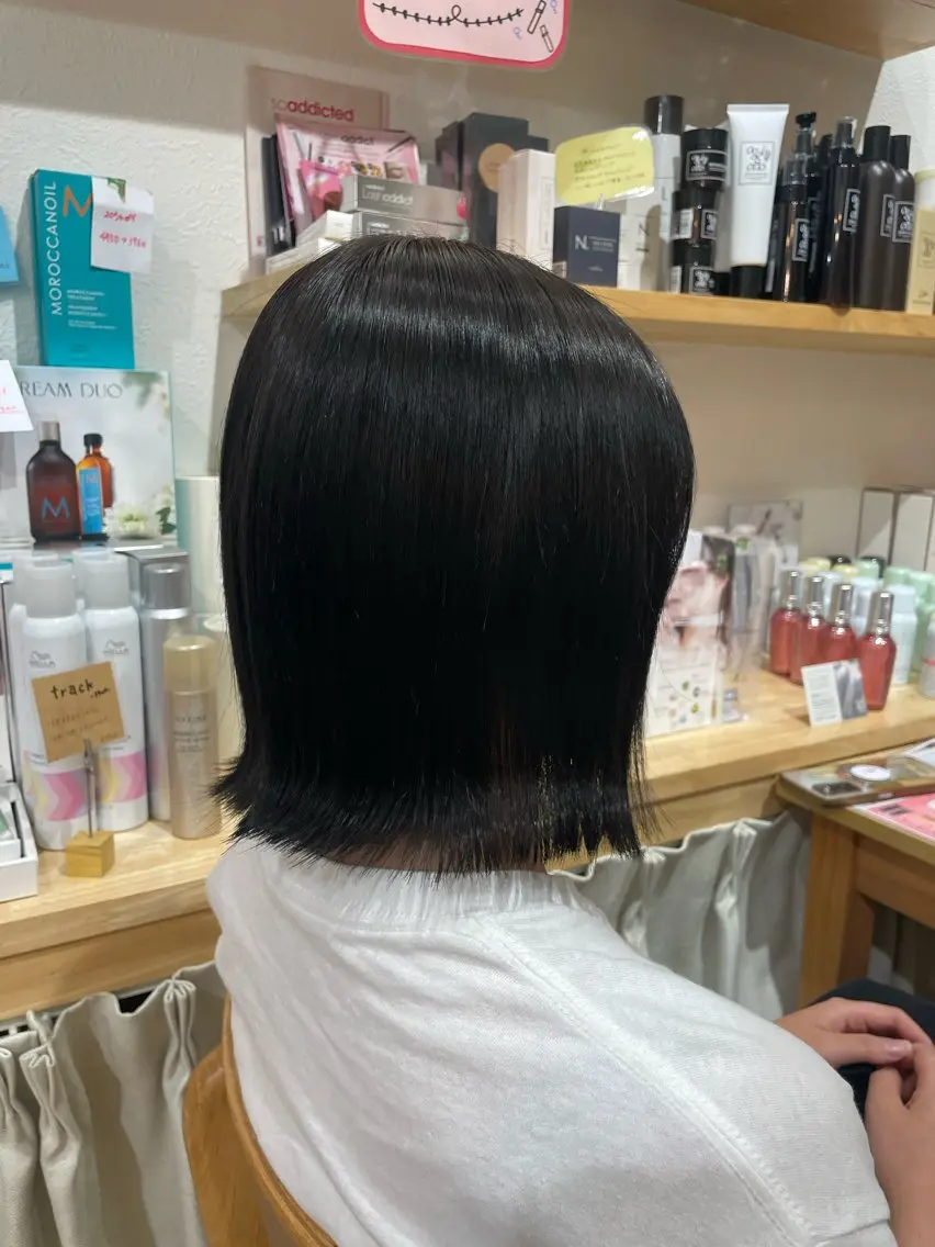 ショート カラー ヘアカラー merc.谷本 澪のヘアスタイル