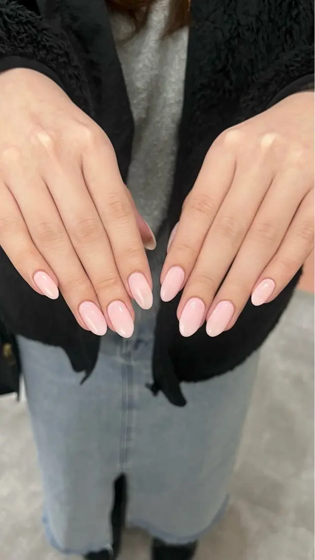 ネイル ハンドネイル ハンドケア SHIORI🐈‍⬛ 韓国⌇ワンホンネイルのネイルデザイン