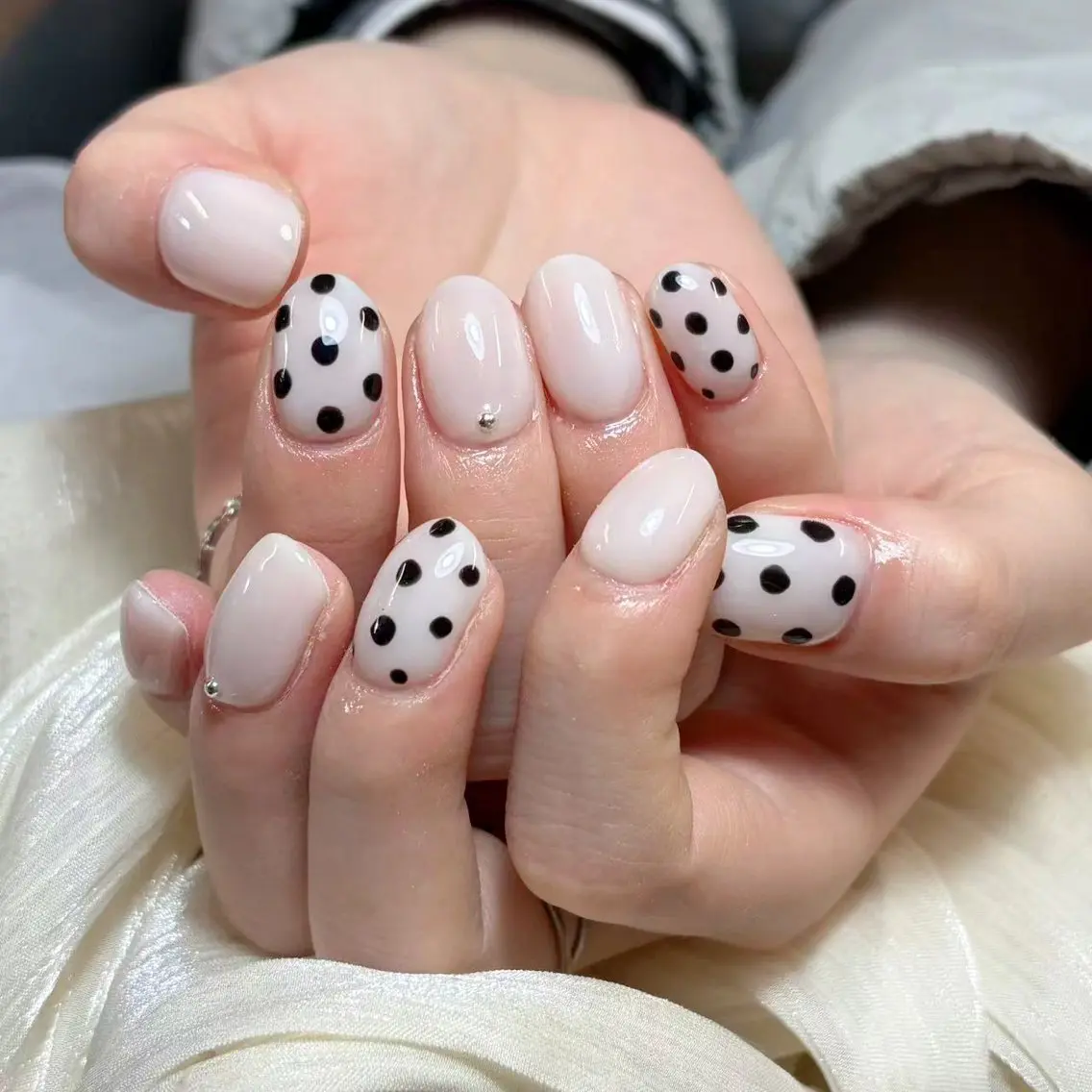 ネイル ハンドネイル 🧸yuki🍯 パラジェル取扱店🐝のネイルデザイン