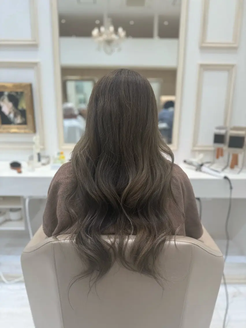 🫧レディースカット(ショートのみ)+AVEDAカラー+トリートメント🫧の写真