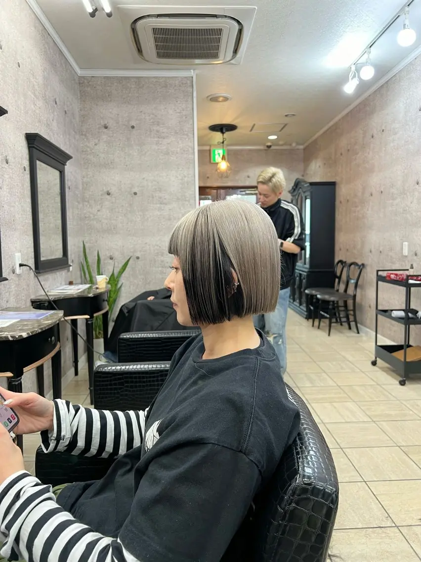 ショート カラー ヘアカラー トリートメント MAYU / Raf.のヘアスタイル