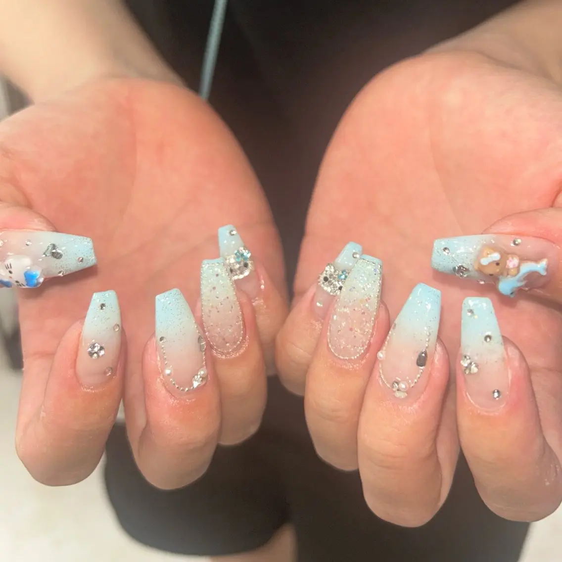 ネイル MODA MANAMIᵕ̈のネイルデザイン