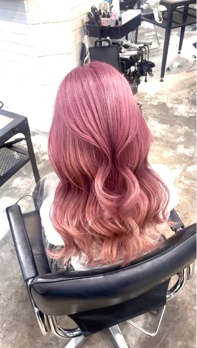 カラー ブリーチ 透明感カラー ネイビーカラー オレンジ ピンクカラー ヘアカラー トリートメント 🍒似合わせ×ハイト ーン🍒ユリナのヘアスタイル