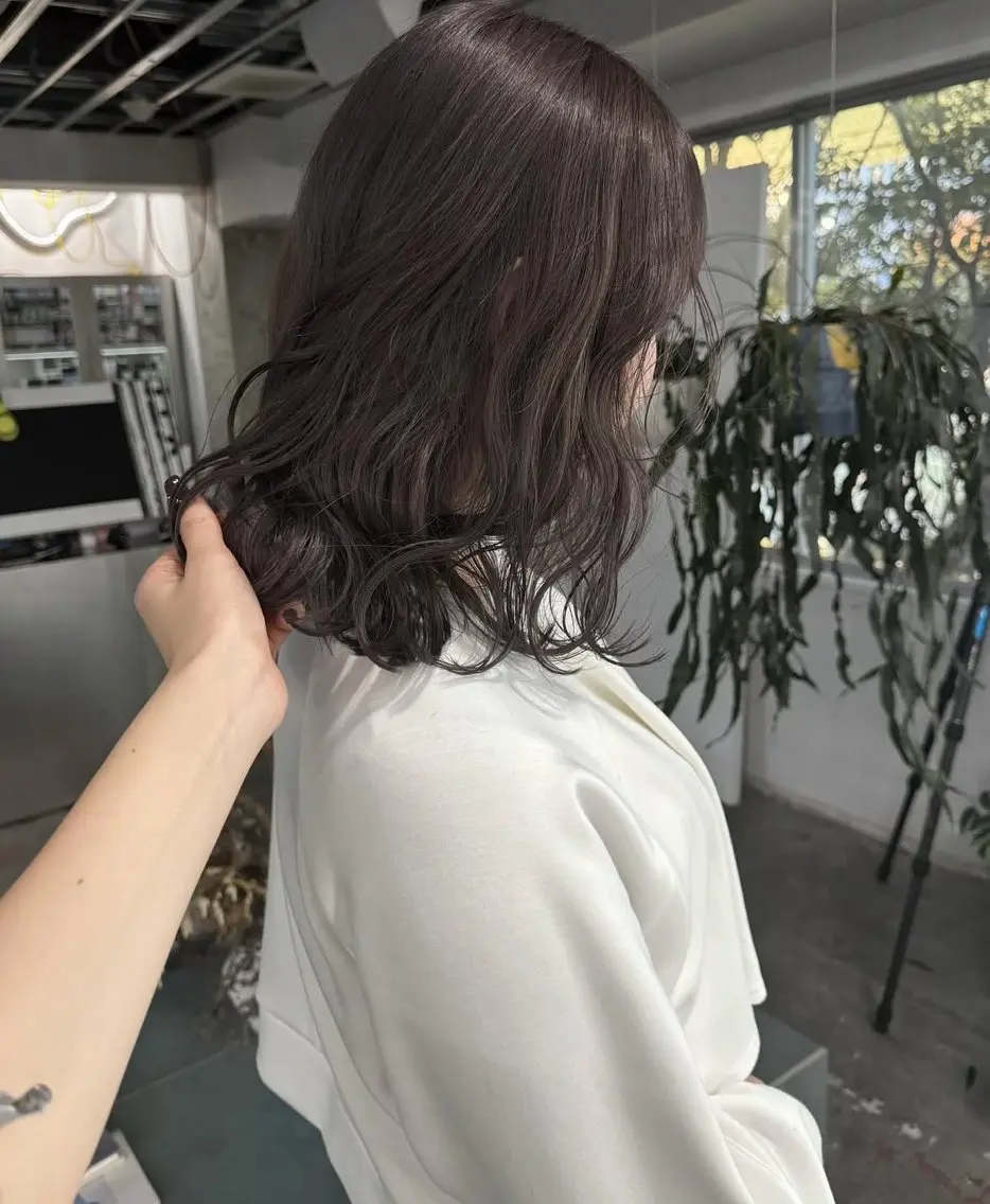セミロング カラー パーマ ヘアアレンジ メンズ メンズブリーチ メンズハイトーン アディクシーカラー ベージュカラー ブリーチ カット ヘアカラー 心斎橋美容室 Junのヘアスタイル