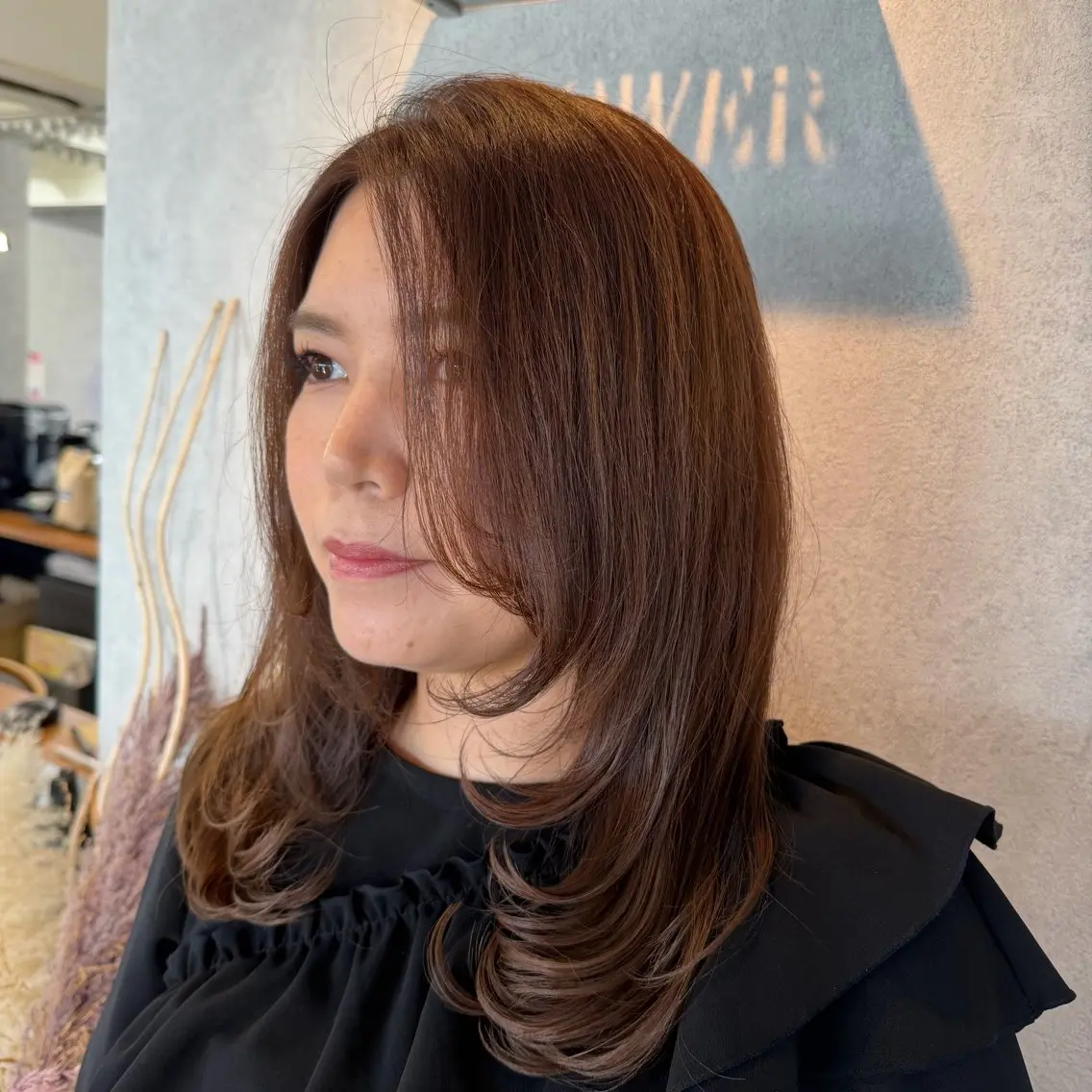ミディアム カット ’Flower’ Ayakaのヘアスタイル